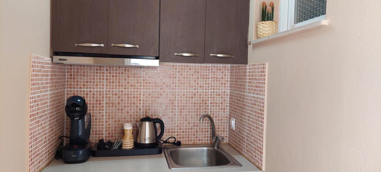 Cactus Mini Apartment นีดรี ภายนอก รูปภาพ
